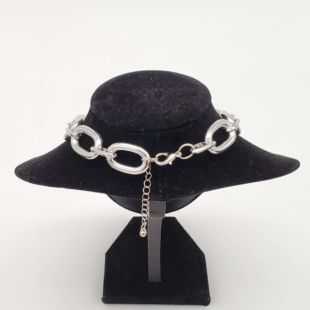 Silver-Plated Necklace with Authentic Louis Vuitton Padlock - Picture 4 of 5